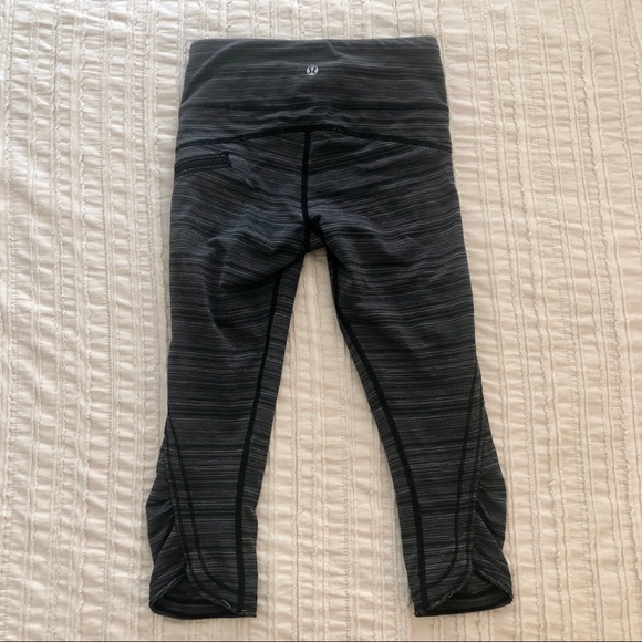 Lululemon Run Top Speed Crop Cyber Stripe Leggings - Picture 7 of 11